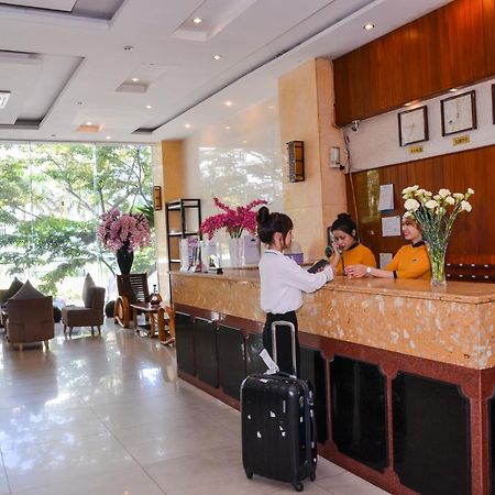 Queen Da Nang Hotel Exterior photo
