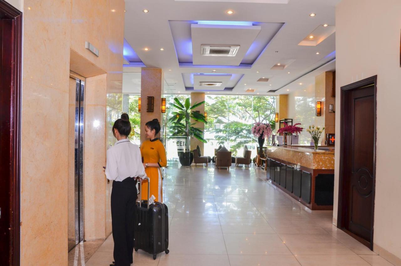Queen Da Nang Hotel Exterior photo